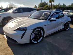 Porsche Taycan 4S 2021