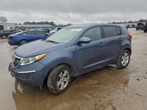 Kia Spectra BASE 2.4L 4 2013