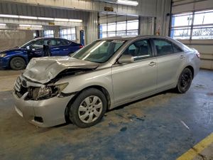 Toyota Camry BASE 2.5L 4 2010