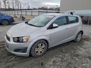 Chevrolet Aveo (Sonic) LT 1.8L 4 2012