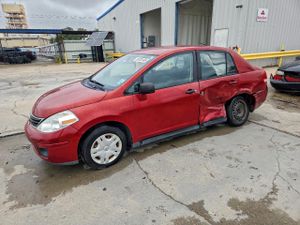 Nissan Versa S 1.8L 4 2011