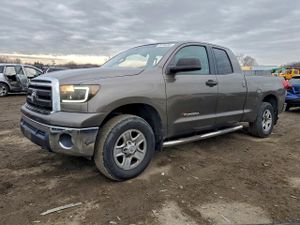 Toyota Tundra DOUBLE CAB SR5 4.6L 8 2012