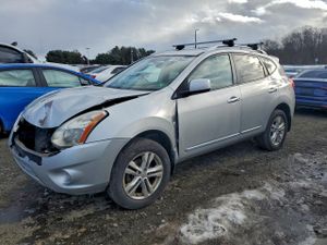 Nissan Rogue S 2.5L 4 2013