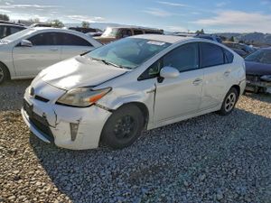 Toyota Prius 1.8L 4 2013