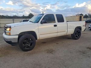 Chevrolet Silverado 1500 K1500 CLASSIC 5.3L 8 2007