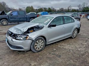 Volkswagen Jetta BASE 2.0L 4 2014