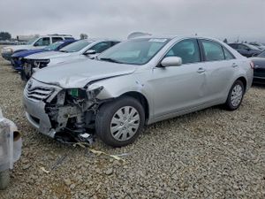 Toyota Camry BASE 2.5L 4 2010