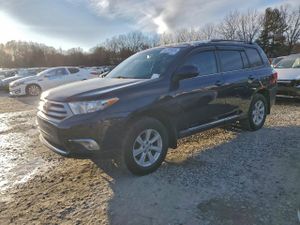 Toyota Highlander BASE 3.5L 6 2013