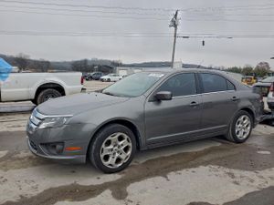 Ford Fusion SE 2.5L 4 2011