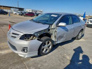 Toyota Corolla BASE 1.8L 4 2012