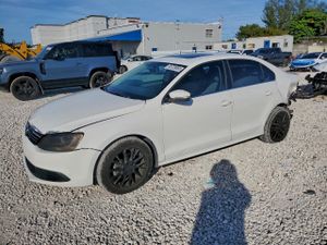 Volkswagen Jetta SE 2.5L 5 2013