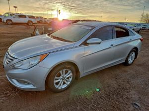 Hyundai Sonata GLS 2.4L 4 2013