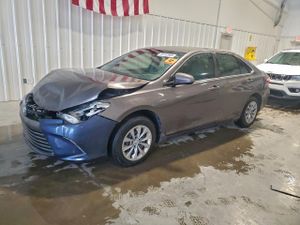 Toyota Camry LE 2.5L 4 2015