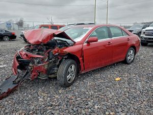 Toyota Camry BASE 2.5L 4 2010