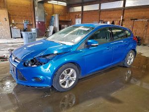 Ford Focus SE 2.0L 4 2013