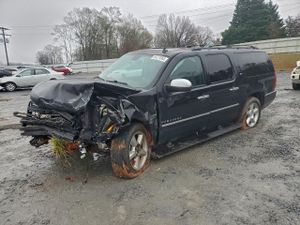 Chevrolet Suburban C1500 LTZ 5.3L 8 2013