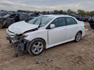 Toyota Corolla BASE 1.8L 4 2011