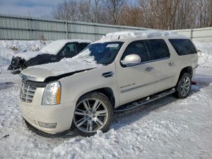 Cadillac Escalade ESV LUXURY 6.2L 8 2012