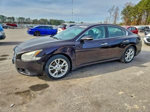 Nissan Maxima S 3.5L 6 2012