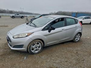 Ford Fiesta SE 1.6L 4 2015