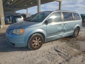 Chrysler Town & Country TOURING 3.8L 6 2010