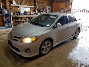Toyota Corolla BASE 1.8L 4 2011