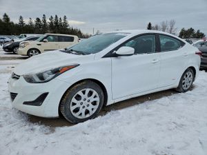 Hyundai Elantra SE 1.8L 4 2015