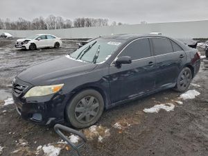 Toyota Camry BASE 2.5L 4 2010