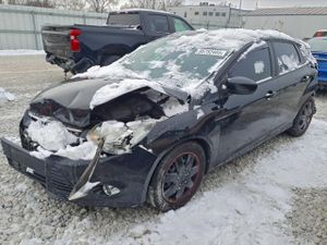 Ford Focus SE 2.0L 4 2012