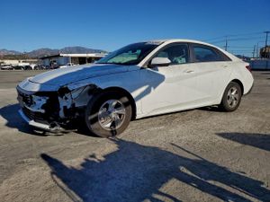 Hyundai Elantra SE 2.0L 4 2024