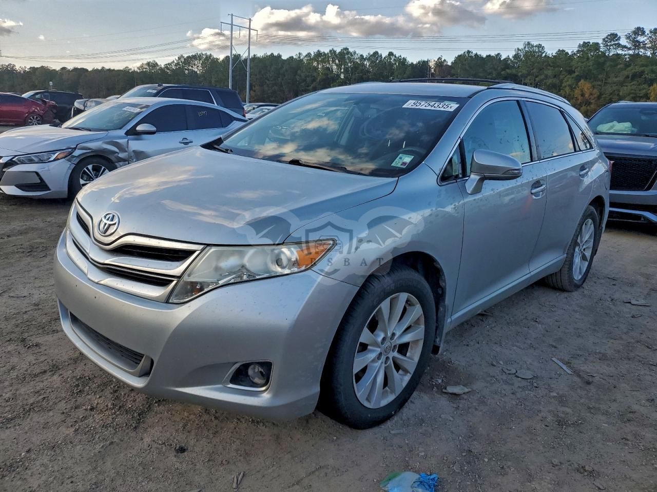 Toyota Venza LE 2.7L 4 2015