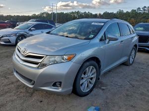 Toyota Venza LE 2.7L 4 2015
