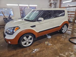 Kia Soul + 2.0L 4 2010