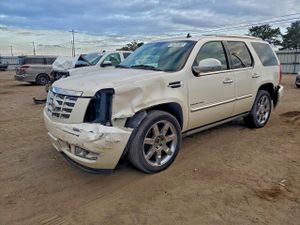 Cadillac Escalade LUXURY 6.2L 8 2013