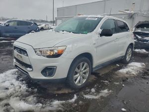 Mitsubishi Outlander ES 2.0L 4 2014