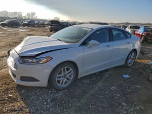 Ford Fusion SE 2.5L 4 2013