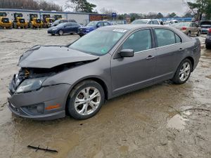 Ford Fusion SE 2.5L 4 2012