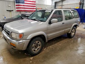 Nissan Pathfinder LE 3.3L 6 1999