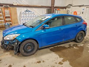 Ford Focus SE 2.0L 4 2012