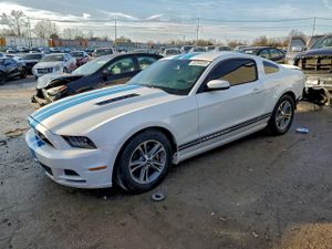 Ford Mustang 3.7L 6 2014