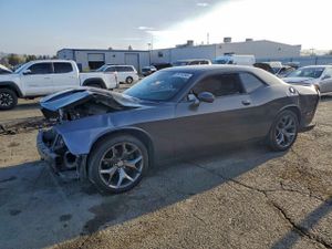 Dodge Challenger SXT 3.6L 6 2016