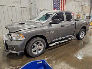 RAM 1500 ST 5.7L 8 2013