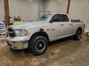 RAM 1500 SLT 5.7L 8 2014