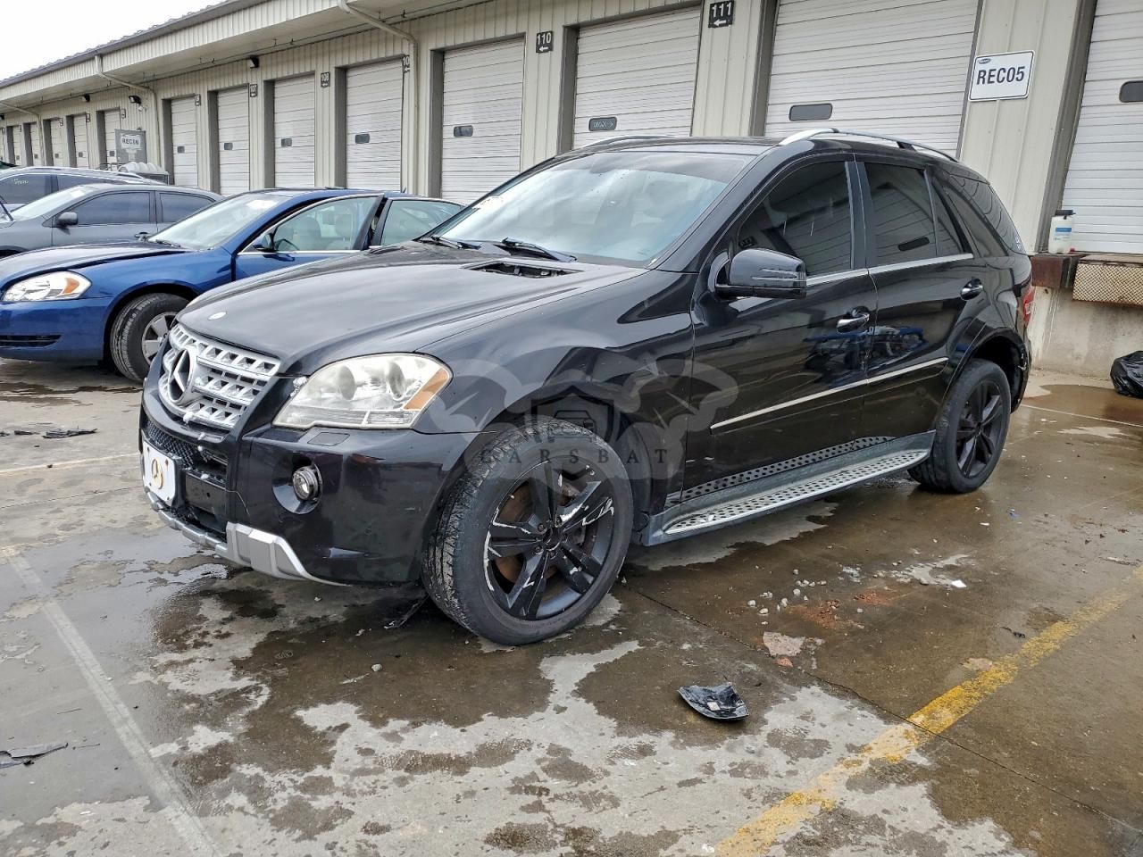 Mercedes-Benz ML 550 4MATIC 5.5L 8 2011
