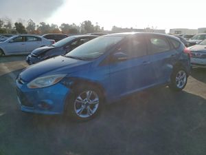 Ford Focus SE 2.0L 4 2013