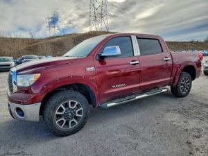 Toyota Tundra CREWMAX SR5 5.7L 8 2010