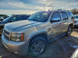 Chevrolet Tahoe K1500 LTZ 5.3L 8 2011