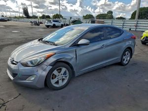 Hyundai Elantra GLS 1.8L 4 2012