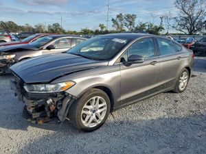 Ford Fusion SE 2.5L 4 2014