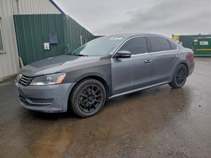 Volkswagen Passat SE 2.5L 5 2013